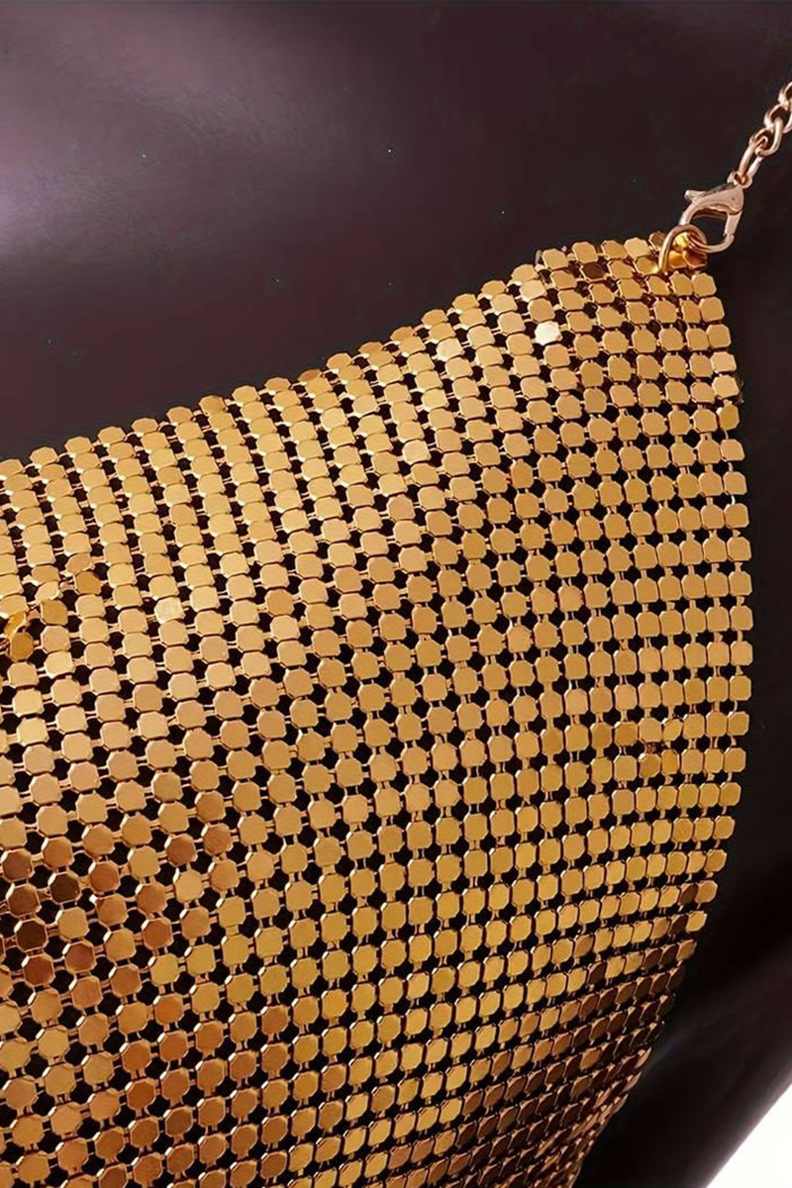 Χρυσό Μασίφ Μεταλλικό Τοπ Με Ρυθμιζόμενες Αλυσίδες Εξωπλατο